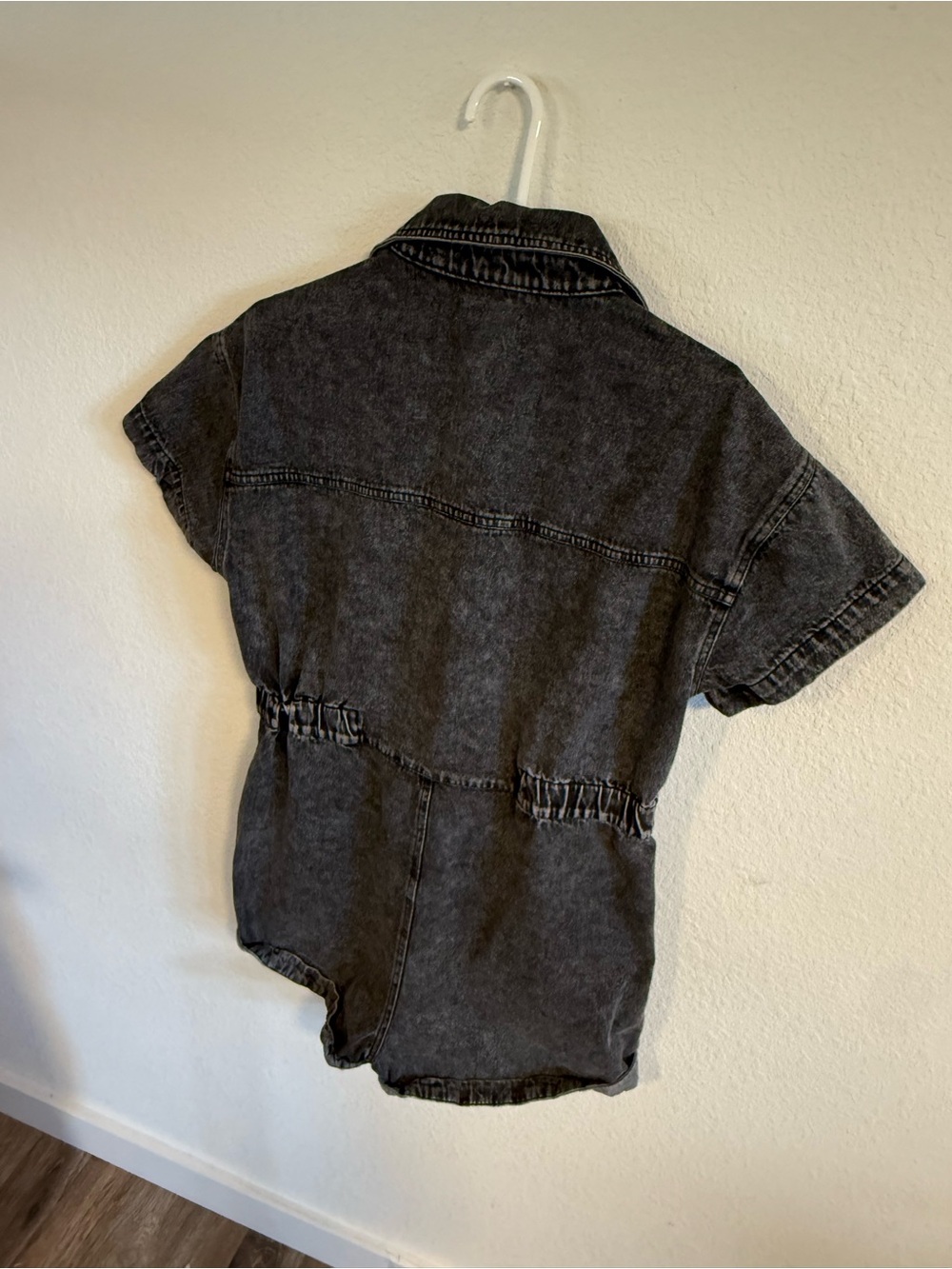 Altar'd State Washed Black Denim Jean Shorts Romper Size M - Picture 6 of 9